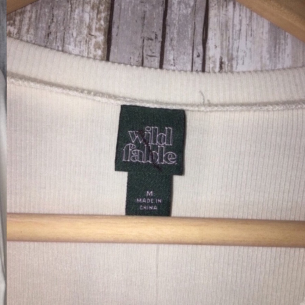 NWT Wild Fable Pug Cream Long Sleeve - Picture 5 of 5